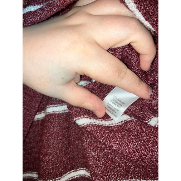 SO burgundy and white striped oversized relaxed fit knit sweater size large - Picture 5 of 7